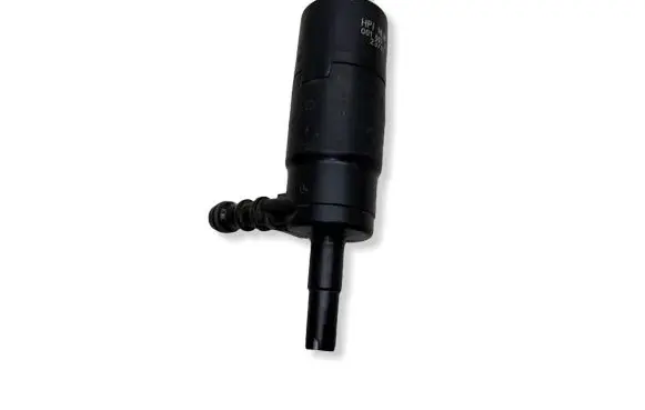 Volkswagen PASSAT B6 Headlight washer pump 001007