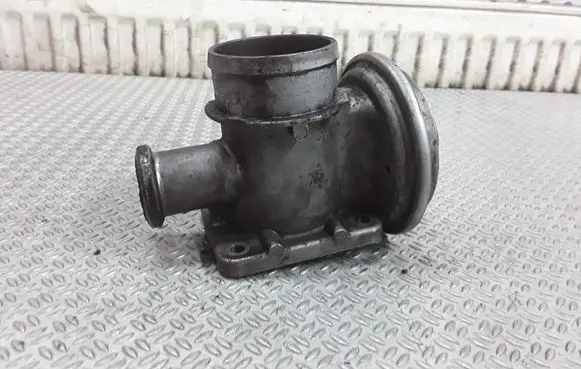 BMW 3 E46 EGR valve 7785789