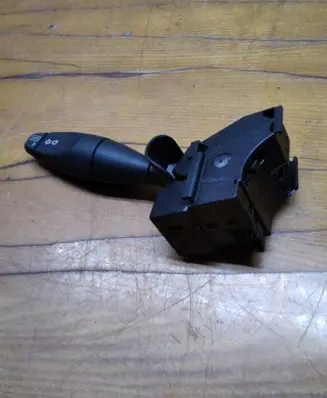 Ford Mondeo Mk III Indicator stalk 1S7T13335BE