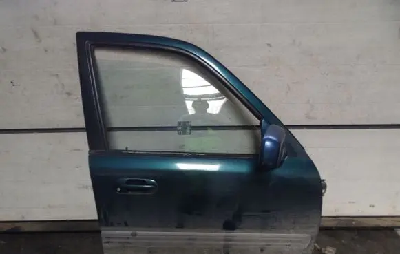 Honda CR-V Rear door