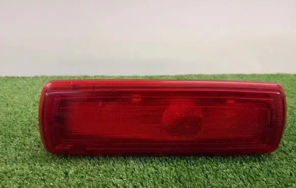 Opel Vivaro Third/center stoplight 265904849R 03523000