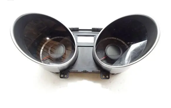 Hyundai ix35 Speedometer (instrument cluster) 940032Y350