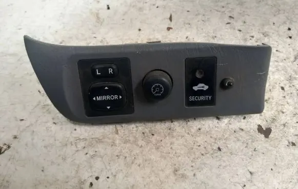 Toyota RAV 4 (XA20) Wing mirror switch 5544642020