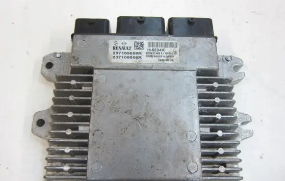 Renault Kadjar Engine control unit/module 237108056R 237109659R