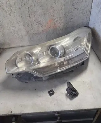 Citroen C5 Headlight/headlamp 9684845880