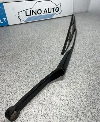 BMW 3 E36 Windshield/front glass wiper blade 1387667