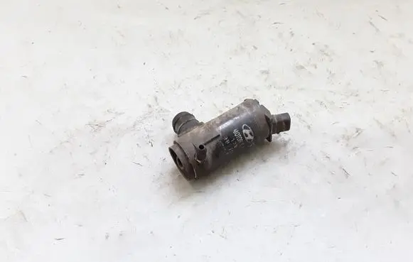 Hyundai Sonata Windscreen/windshield washer pump 985103K010