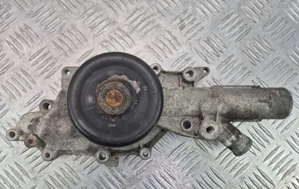Mercedes-Benz C W204 Water pump A6462000301