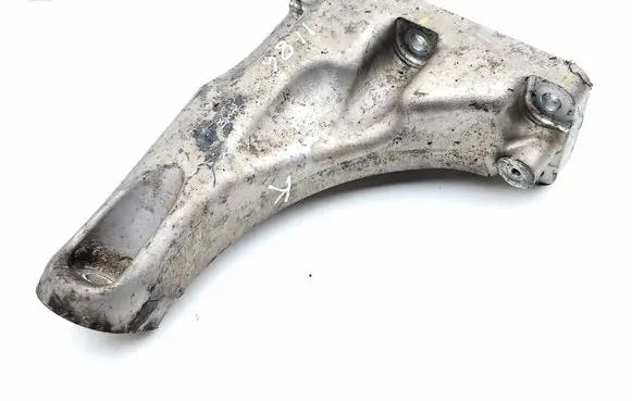 Maserati Quattroporte Engine mounting bracket 199851