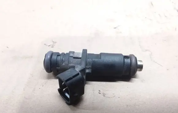Audi A3 S3 A3 Sportback 8P Fuel injectors set 06A906031CM