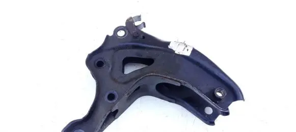 Honda Accord Engine mounting bracket