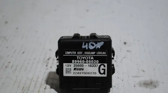Toyota Avensis T250 Light module LCM 8996005020