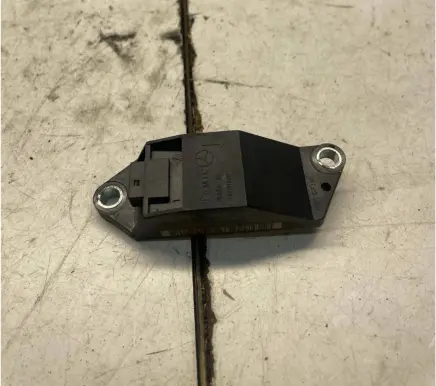 Mercedes-Benz E W211 Airbag deployment crash/impact sensor A0018209326 25571179A4
