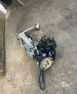 Skoda Octavia Mk2 (1Z) Steering wheel axle set 
