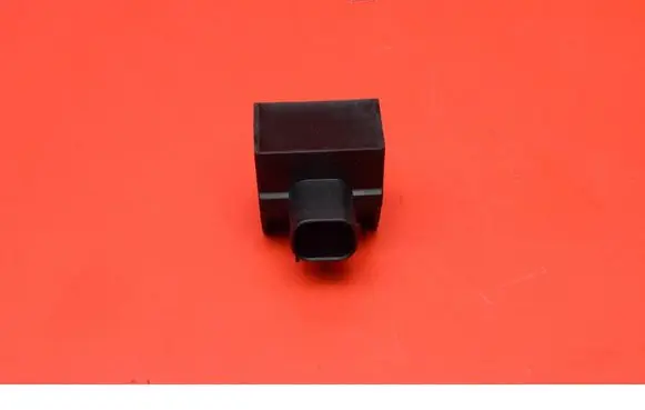 Volkswagen Golf IV Sensor 1J0907651A