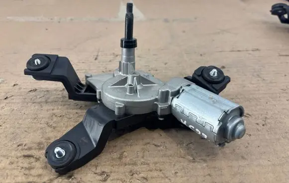 KIA Carens III Rear window wiper motor F00S2B2232 98700A4000