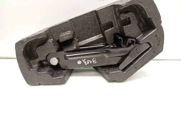 Toyota Aygo AB40 Lift Jack 091260H020