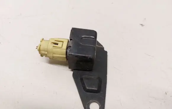 Subaru Impreza II Airbag deployment crash/impact sensor 1876006100 98231FE100