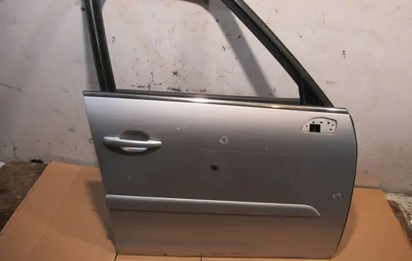 Citroen C4 I Picasso Front door