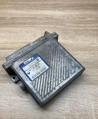 Volvo S40, V40 Engine control unit/module ECU 7700868321