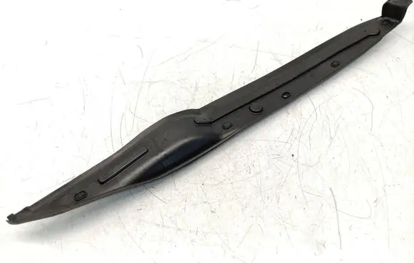 Citroen C4 II Picasso Fender end trim 9677298680
