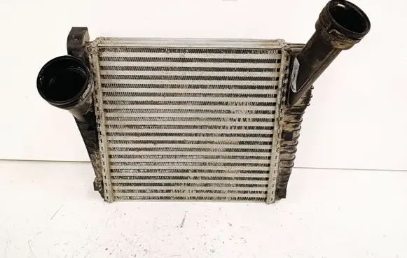 Volkswagen Touareg II Intercooler radiator 7P0145804A S5028005