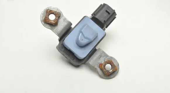 Isuzu D-Max Airbag deployment crash/impact sensor 8977935880