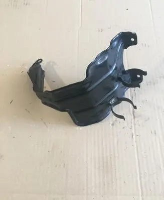 Mercedes-Benz C W205 Generator/alternator bracket A6261500075