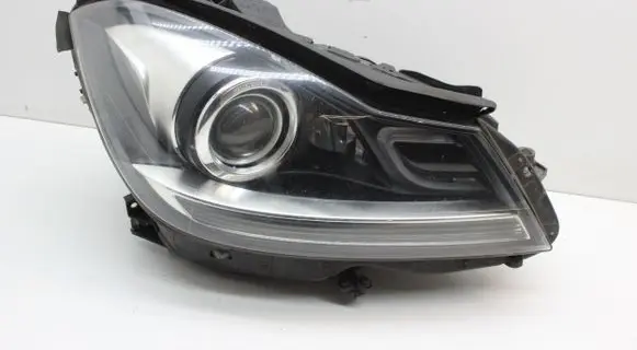 Mercedes-Benz C W204 Headlight/headlamp A2048208239