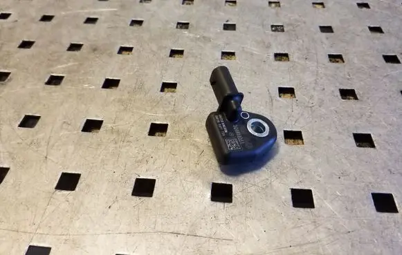 Volkswagen PASSAT B8 Airbag deployment crash/impact sensor 3Q0959351