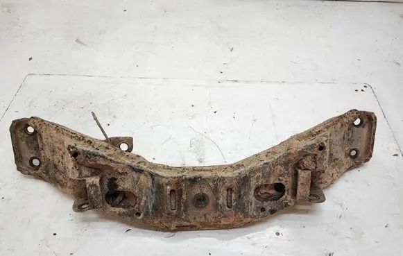 Subaru Libero Engine mounting bracket 