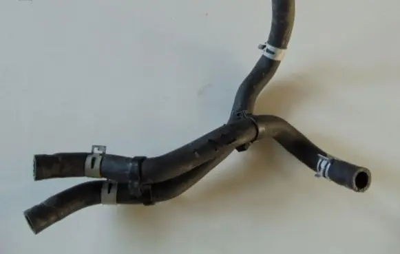 Lexus ES 300h Engine coolant pipe/hose