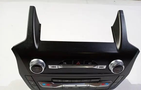 Ford Explorer VI Climate control/heater control trim LB5T18C612EG