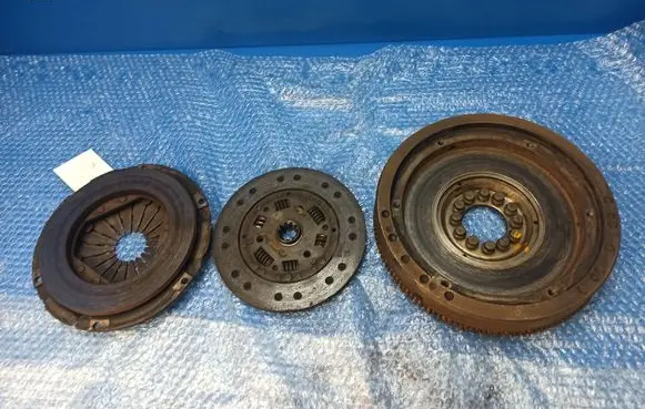 Mercedes-Benz COMPAKT W115 Clutch set kit R1150320660
