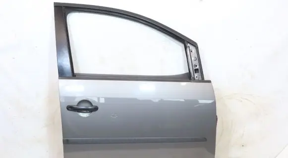 Volkswagen Touran I Front door