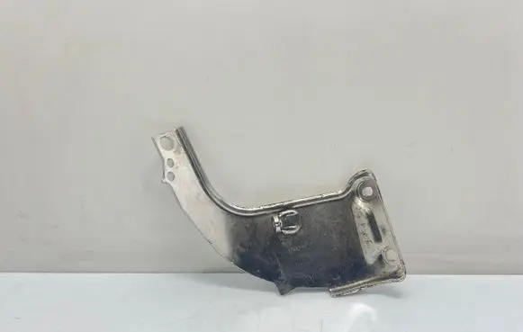 BMW 5 G30 G31 Other engine bay part 8598315