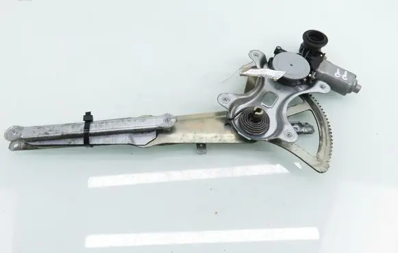 Toyota RAV 4 (XA20) Front door window regulator with motor 8571042070