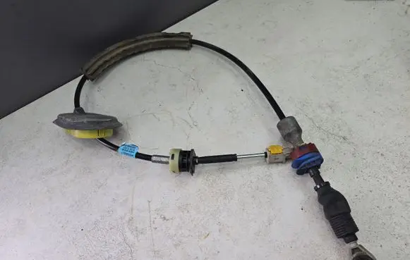Dacia Sandero III Gear shift cable linkage 349356PB1B