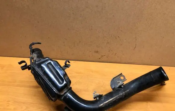 Toyota Avensis T250 Turbo air intake inlet pipe/hose