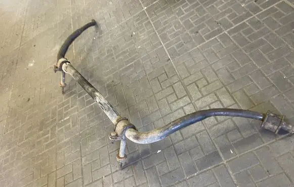 Mitsubishi Pajero Sport I Front anti-roll bar/sway bar