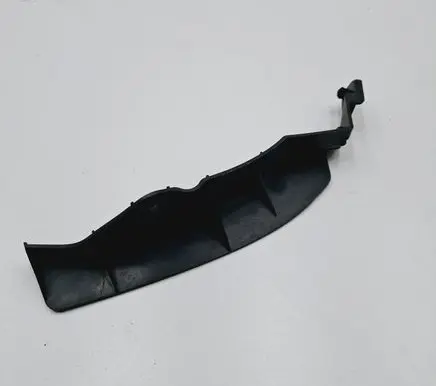 Rear bumper mounting bracket