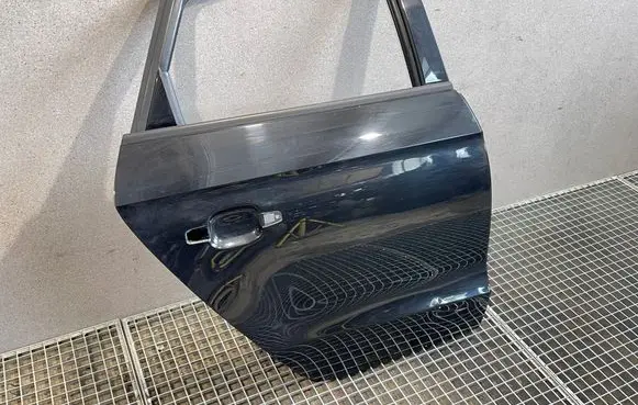 Audi A1 Rear door 1257610