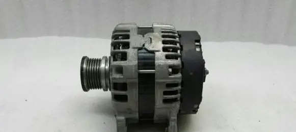 Audi A4 S4 B8 8K Generator/alternator 04L903017D