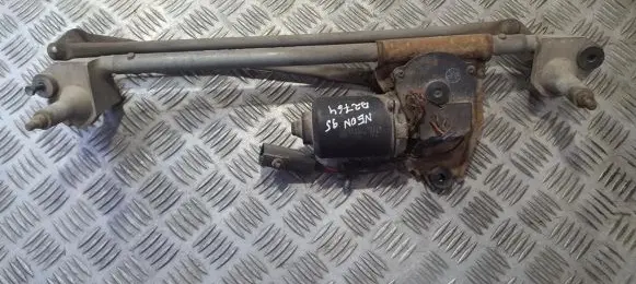 Chrysler Neon I Front wiper linkage and motor