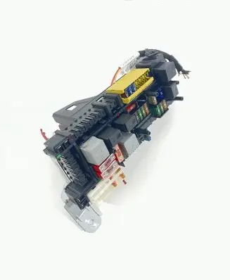 Mercedes-Benz C W204 Fuse box set 1670660
