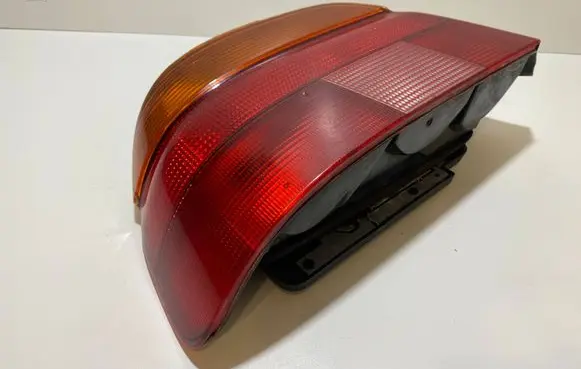 BMW 5 E39 Rear/tail lights 8358031 2VP007240 01 146033 00