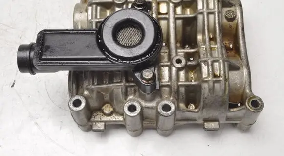 Volvo V40 Oil pump 31321050