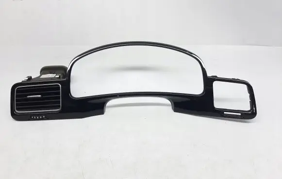 Volkswagen Touareg II Dashboard trim 7P1857189B