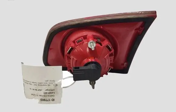Volkswagen PASSAT B6 Tailgate rear/tail lights 3C9945093