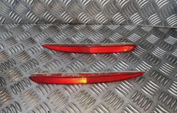 Rear tail light reflector